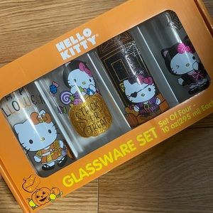 Hello kitty Halloween glassware set